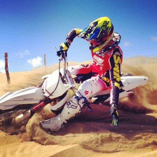 Image attach&eacute;e