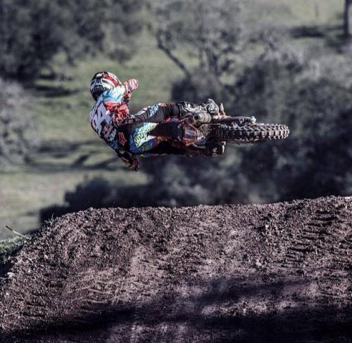 Image attach&eacute;e